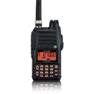 Yaesu FTA-230 手持無線電對講機