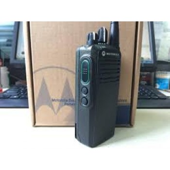 MOTOROLA CP1200 136 – 174/403 - 447/435 - 480MHz對講機 MOTOROLA CP1200 136 – 174/403 - 447/435 - 480MHz對講機